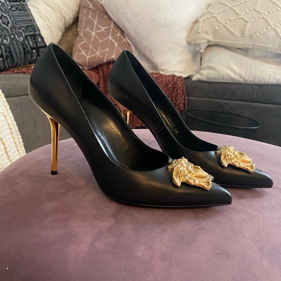 Versace★素敵！Women's Black Gold Medusa Palazzo Sandals s-l400.jpg